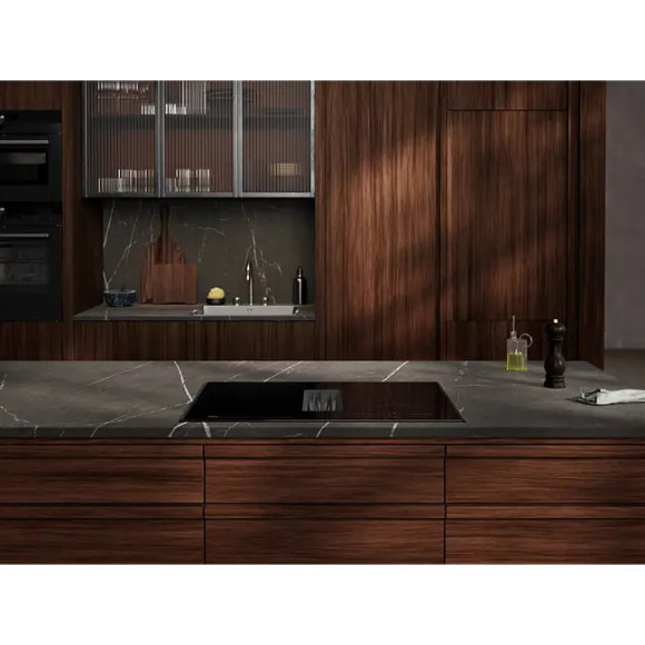 AEG TCH74B01FB (Kaitlentė su integruotu gartraukiu)