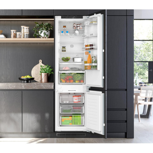 BOSCH KIN96ADC0 (Šaldytuvas)